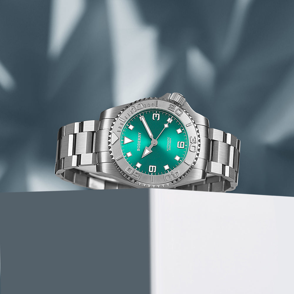 BODERRY - ADMIRAL No-Date - Titanium Automatic Diver Watch | Aurora Green